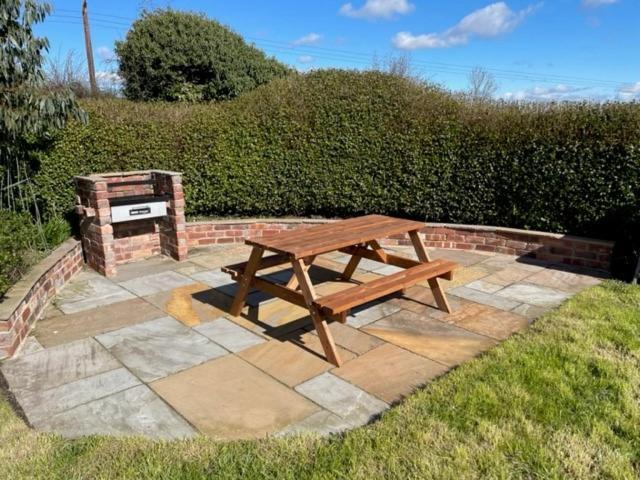 Woodpecker Cottage West Bretton Екстериор снимка